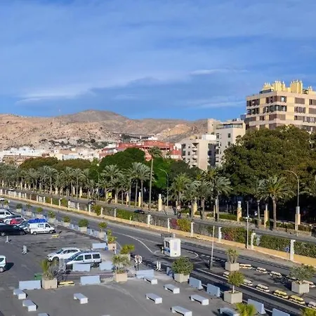 Expoholidays - Center Apartment Almeria