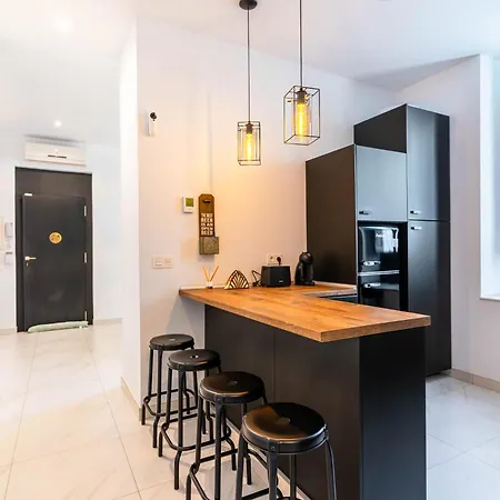 Expoholidays - Center Apartment